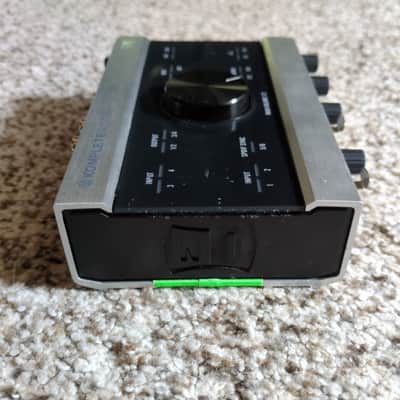 Native Instruments Komplete Audio 6 USB Audio MIDI Interface for Mac, Windows, Linux image 6