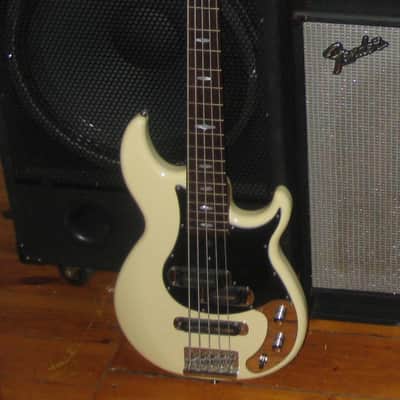 Yamaha BB2025X bass  2011 White image 6
