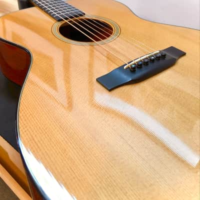 2002 Martin OM-18V image 2