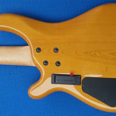 Fernandes  APB 100 unlined fretless 5 string bass 1990s EMG electronics/PUs + hard poly plastic case image 5