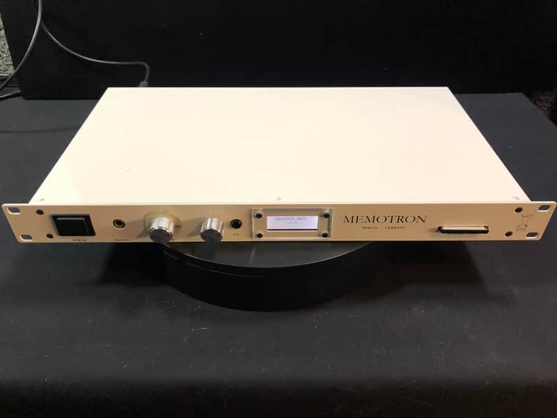 2005 - Rare - Manikin Electronic Memotron Rack / Mellotron revival CW image 1