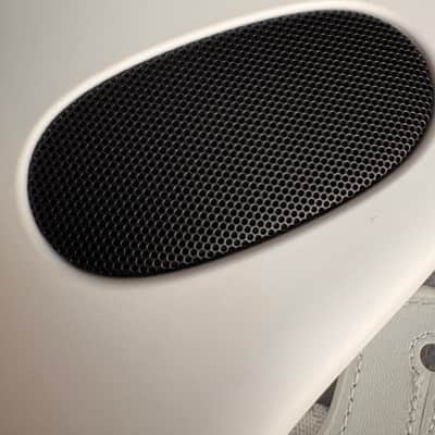 Lava Genie 2025 Smart Guitar / Sampler - White image 7
