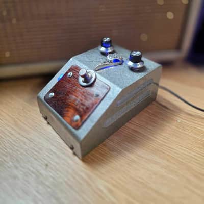 COVINGTON GUITAR EFFECTS Fireplace Classic Treble Booster (10/02