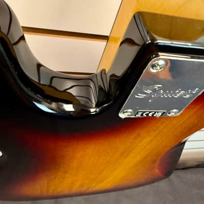 Squier Classic Vibe 60’s Precision Bass, Sunburst - Pre Owned image 6