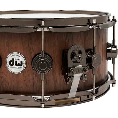 DW Pure Walnut Snare Drum - Regular 14 x 6.5 in. Satin Quick Ebony Burst image 2