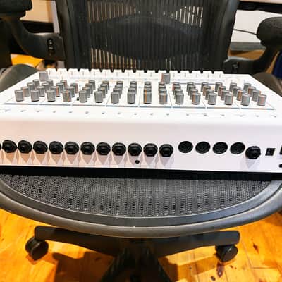 e-licktonic Nava Extra9 - Drum Machine 909 Clone - Excellent image 3