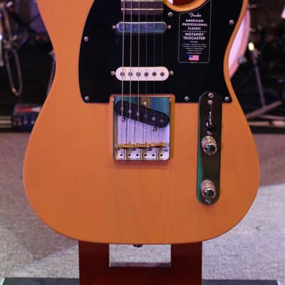 Fender American Professional Classic Hotshot Telecaster Electric Guitar, Butterscotch Blond w/ Bag image 2