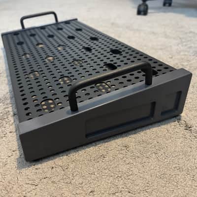 Temple Audio SOLO 18 GM Pedalboard 2010s - Gunmetal image 3