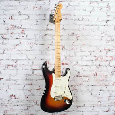 Fender - Stratocaster Deluxe Plus Electric Guitar, 3TB - w/OHSC - x6928 - USED image 11