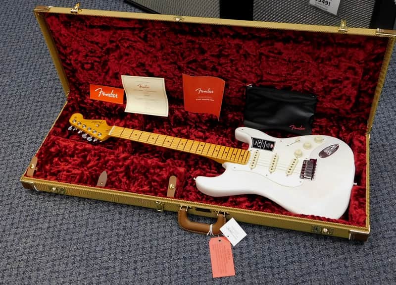 2026 Fender American Ultra Luxe Vintage '50s Stratocaster Electric Guitar w/Case! VERY NICE!!!