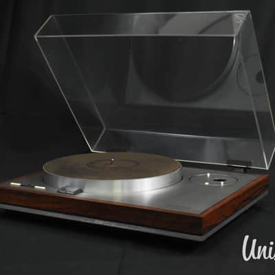 Luxman PD121 Turntable Record Player Direct Drive in Very Good Condition image 2