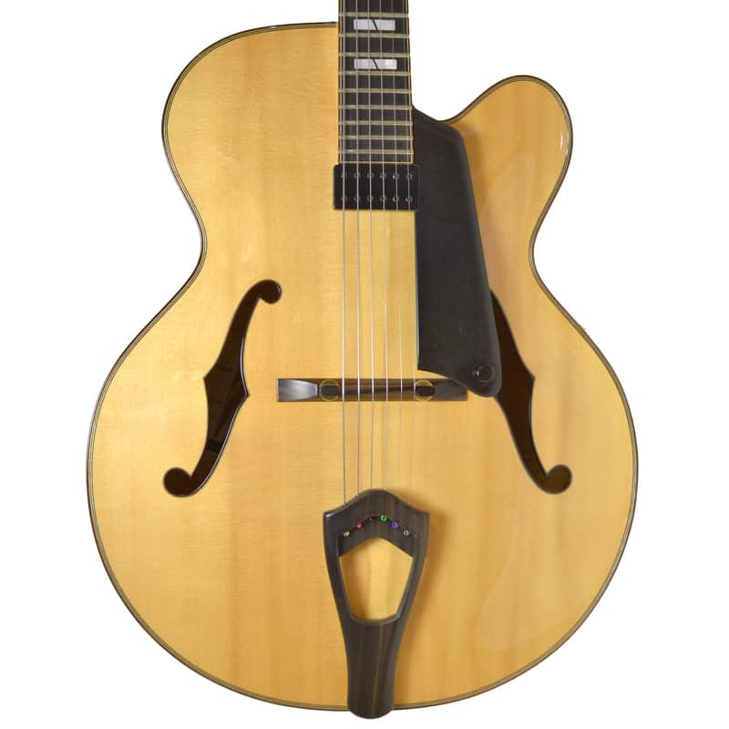 Hancock Custom Adelaide Cloud Nine Custom Owned by Kevin Neill from The Bachelors Bild 1