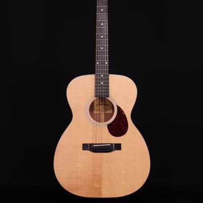 Eastman E1OM Acoustic with Deluxe Bag, Natural image 5