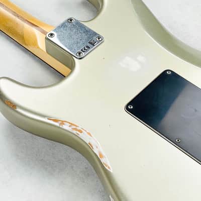 Fender Road Worn Player Stratocaster HSS 2011 - Inca Silver image 13
