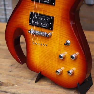 The Alternative Guitar Company Smiling Bull 2000s - Cherry Burst image 5