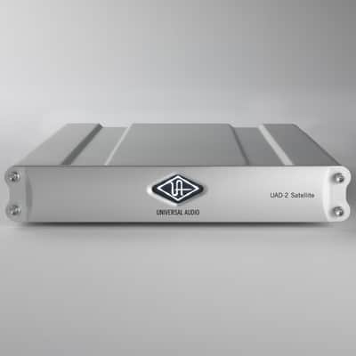 Universal Audio UAD-2 Satellite QUAD Custom Firewire