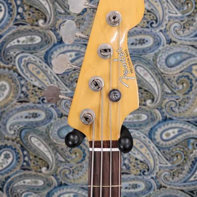 Fender Limited Edition Vintera II Road Worn 60s Precision Bass Charcoal Frost Metallic image 4