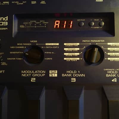 Roland GR-09 Guitar Synth 1990 black image 9