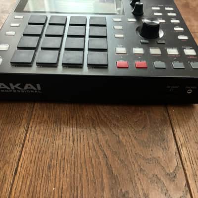 Akai MPC One Standalone Music Production Center 2020 - Present - Black image 3