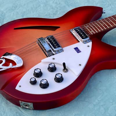 Rickenbacker 330/12 2010 - FireGlo Bild 4