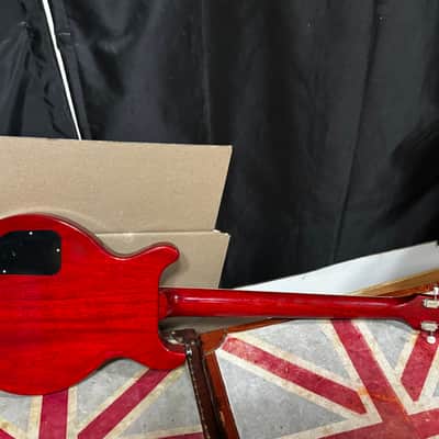 Gibson Les Paul Special Double Cutaway Electric Guitar image 10