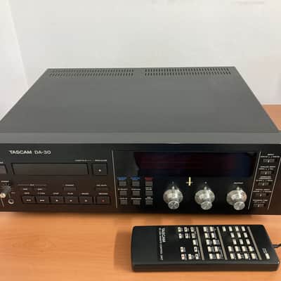 Tascam DA-30 DAT Machine image 2
