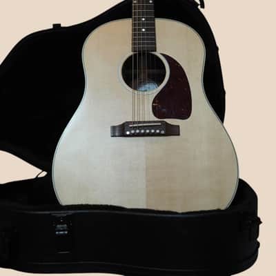 Gibson  J-45 Studio 2004 - Natural Satin image 2