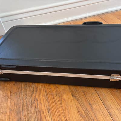 Gator GC-BASS Deluxe Molded Electric Bass Case 2020 - Black image 6