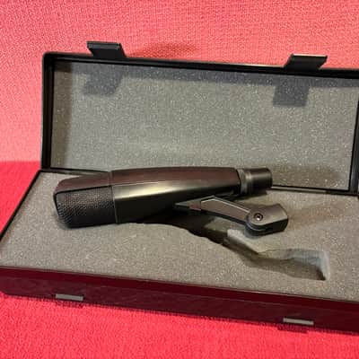Sennheiser MD 421U Supercardioid Dynamic Microphone - Black image 1