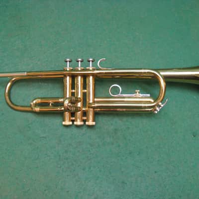 Bach Bundy Trumpet 1973 - Reconditioned - Original Case & Bach 7C MP image 8