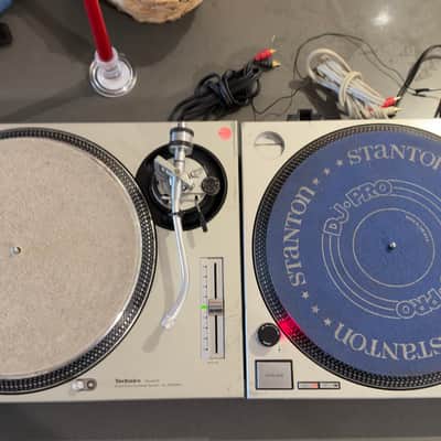 Technics SL-1200MK2 1979 - 2010 - Silver image 3