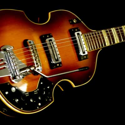 Hofner 459 VTZ 1967 Sunburst. Violin 6 string guitar. UBER RARE with Vibrato. image 2