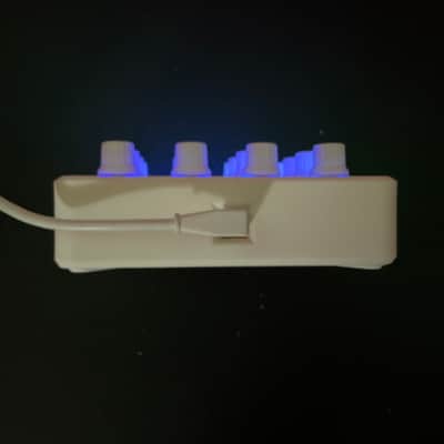 DJ TechTools MIDI Fighter Twister (White) – Excellent Condition + Original Box & Cable image 8