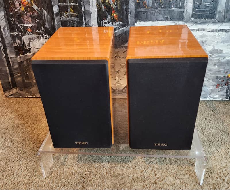 TEAC TEAC LS-MC90  compact, 2-way  bookshelf speakers 90s  - Glossy faux-wood brown image 1