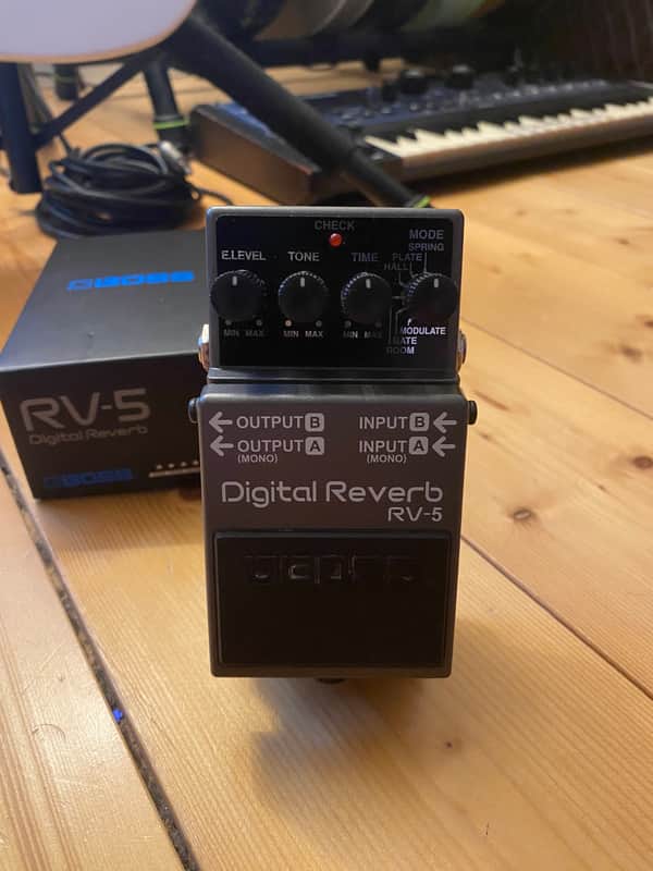 Boss RV-5 Digital Reverb
