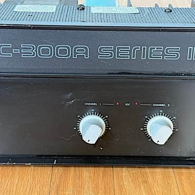 Crown DC-300A Series II Dual Channel, 3 Rack Space, Solid State Power Amplifier, Good Condition image 3
