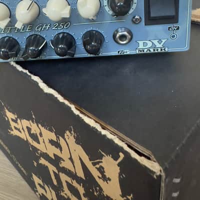 DV Mark DV Little GH 250 Greg Howe Signature 2-Channel 250-Watt Guitar Amp Head 2016 - Present - Blue image 11