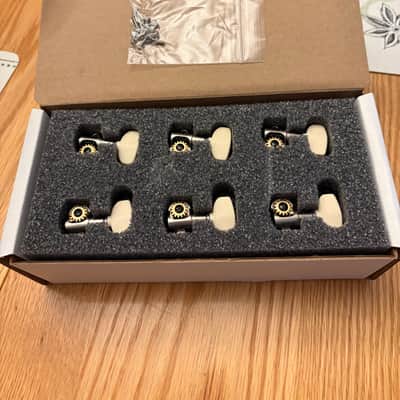 PRS Phase 3 tuners 2026 - Nickel with white buttons image 1