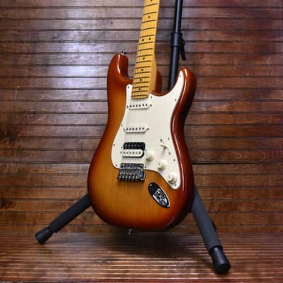 Fender American Professional II Stratocaster® HSS, Maple Fingerboard, Sienna Sunburst image 2