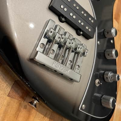 Fender Meteora Bass 2021 Silverburst image 2