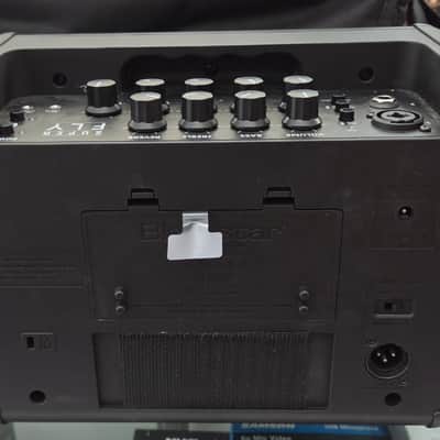 Blackstar Super Fly Bluetooth Portable Guitar/Mic Amp with Battery and Carry Bag image 5