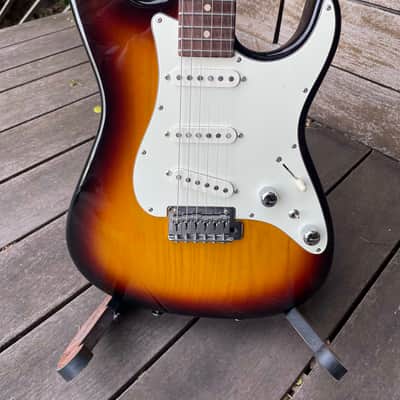 2005 Tom Anderson Classic - 3-Color Burst image 1