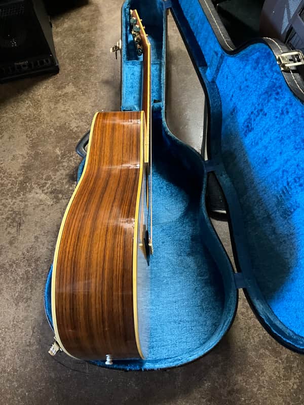 Yamaha FG-400D vintage acoustic guitar 1970s made by Nippon Gakki