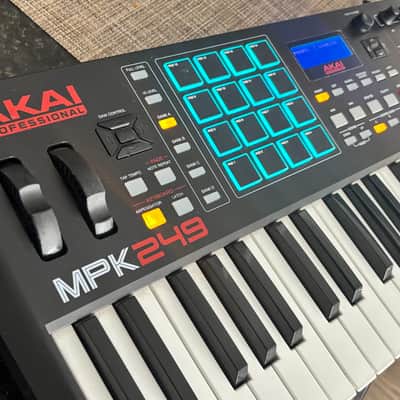 Akai MPK249 2014 - Present - Black image 2