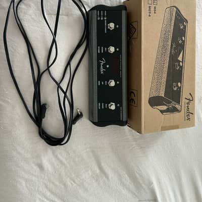 Fender 008-0996-000 MS4 Mustang 4-Button Footswitch with 1/4