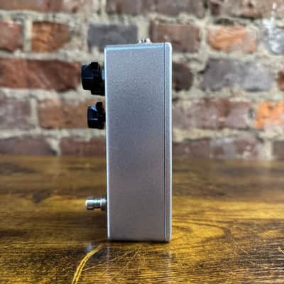 Mystic Effects Octavia Octave Fuzz Pedal (*NEW* - Silver) image 2