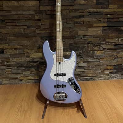 Lakland Skyline 44-02 - Ash body with a stunning metallic finish and a quilted maple top image 1