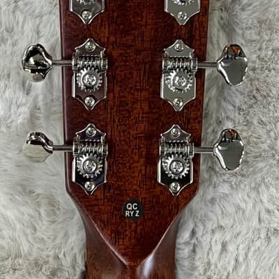 Alvarez Masterworks MD60e Herringbone Dreadnought Acoustic Electric Guitar w/Bag image 2