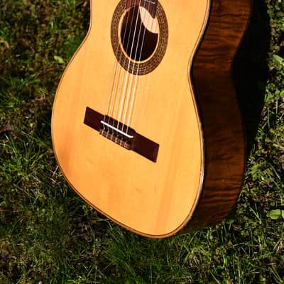 ✴️ Video Included – Masterbuilt 1991 Schneider Classical Guitar, Flame Maple – Great Condition and Excellent Sound image 3