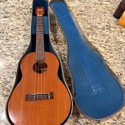 Harmony Baritone Ukulele 1950s w Case image 1